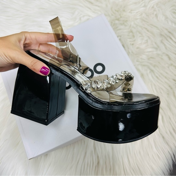 Chunky Clear Strap Platfrom Heel - Picture 3 of 8